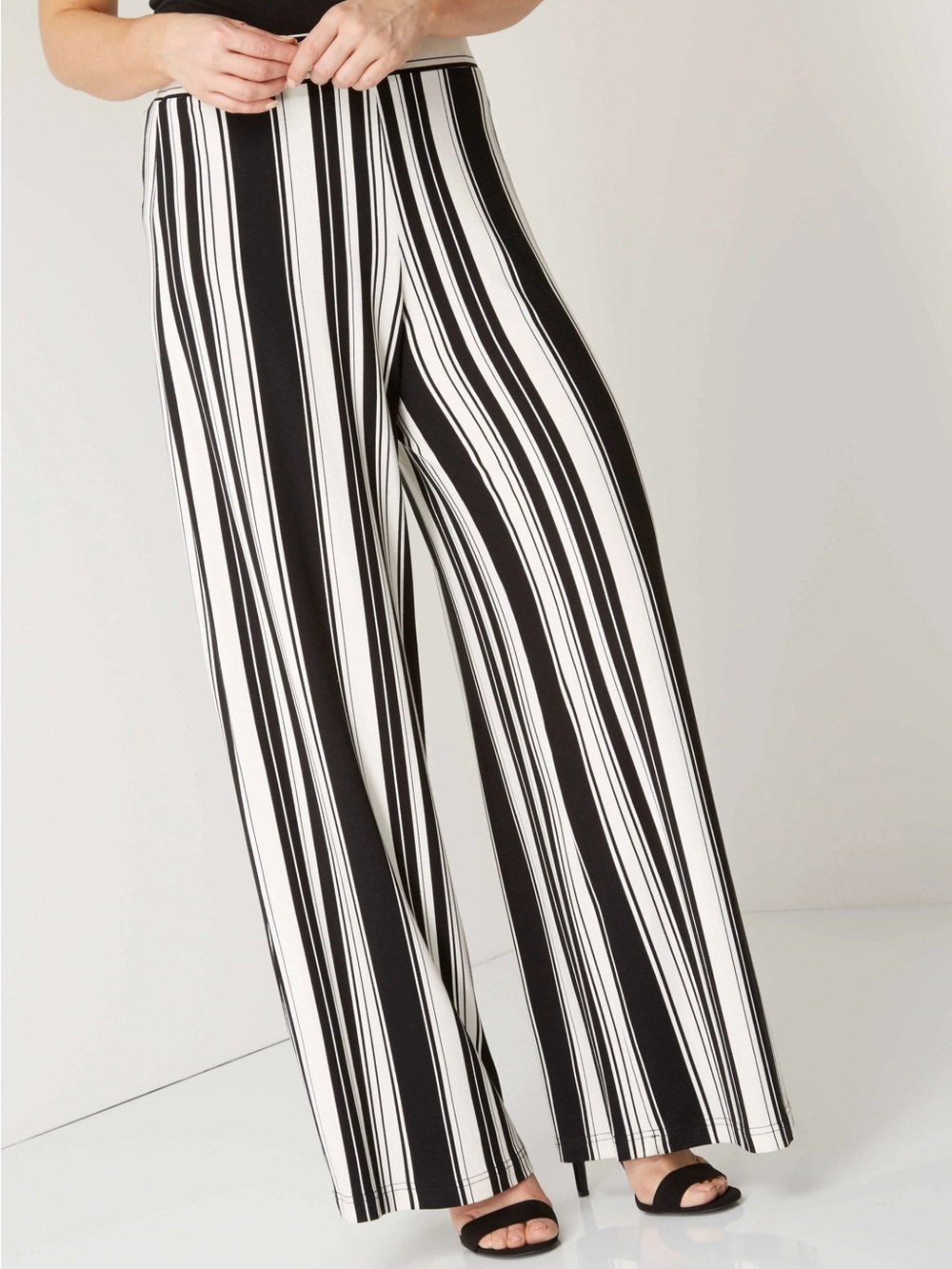 Black Label by Chicos striped Wide-Leg Pants